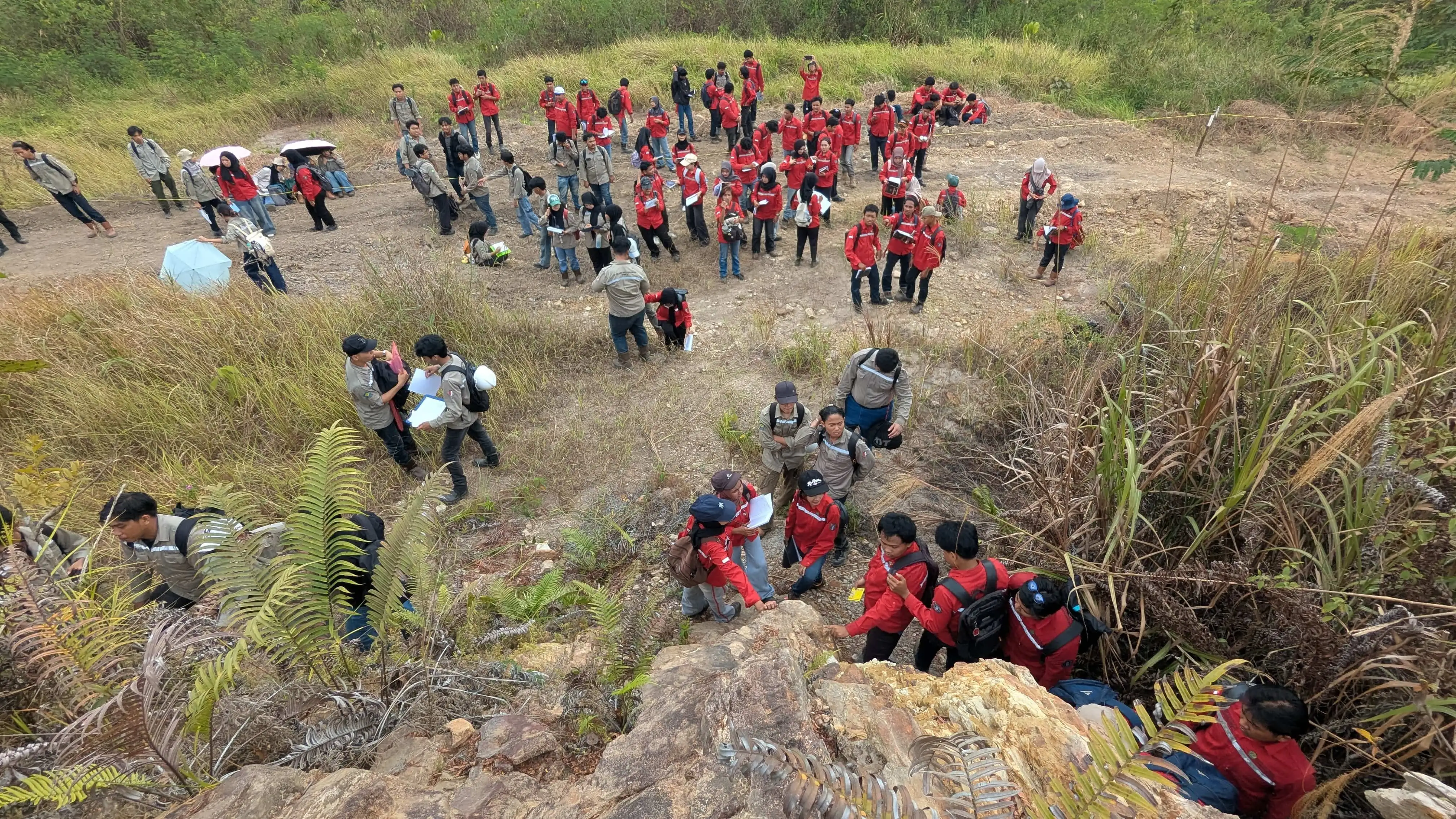 Fieldtrip Geologi Struktur Teknik Geologi x Teknik Pertambangan 2026