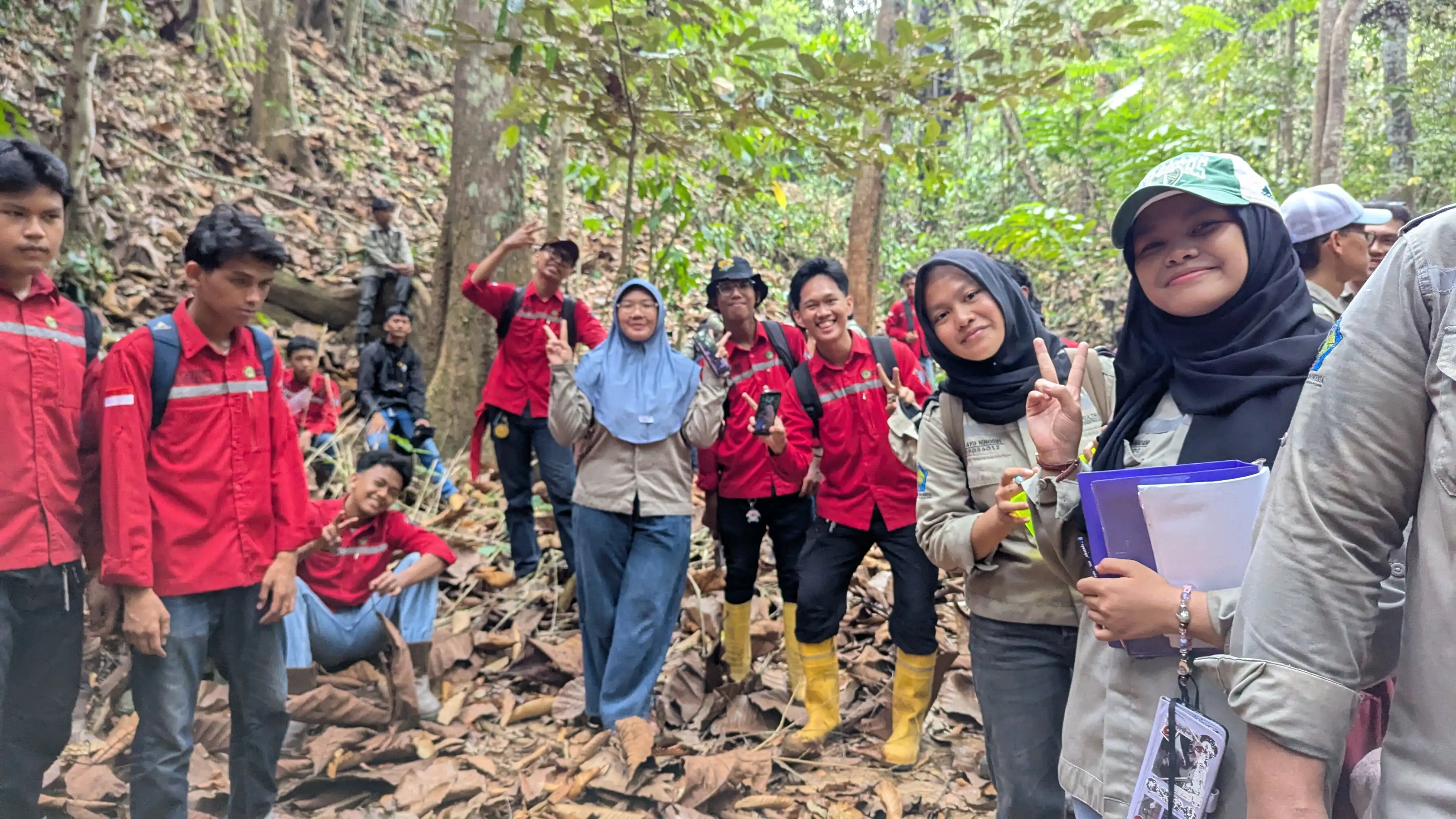 Fieldtrip Geologi Struktur Teknik Geologi x Teknik Pertambangan 2026