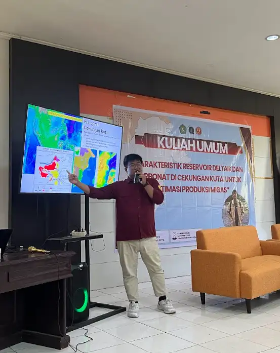 Dokumentasi Kuliah Umum “Karakteristik Reservoir Deltaik dan Karbonat di Cekungan Kutai untuk Optimasi Produksi Migas” - Foto 3