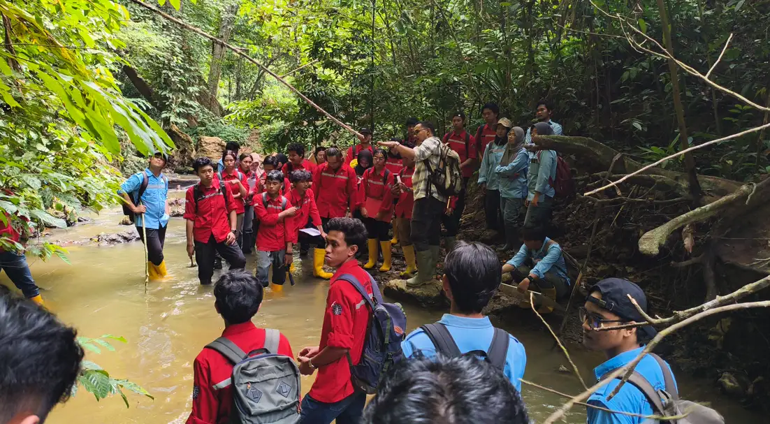 Dokumentasi Geology Goes To Field Sungai Pampang - Foto 2