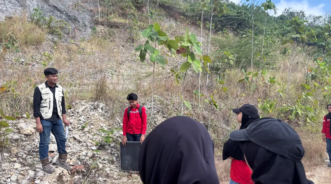 Geology Goes to Field HMTG Delta UNMUL x Fieldtrip SM-IAGI UNMUL
